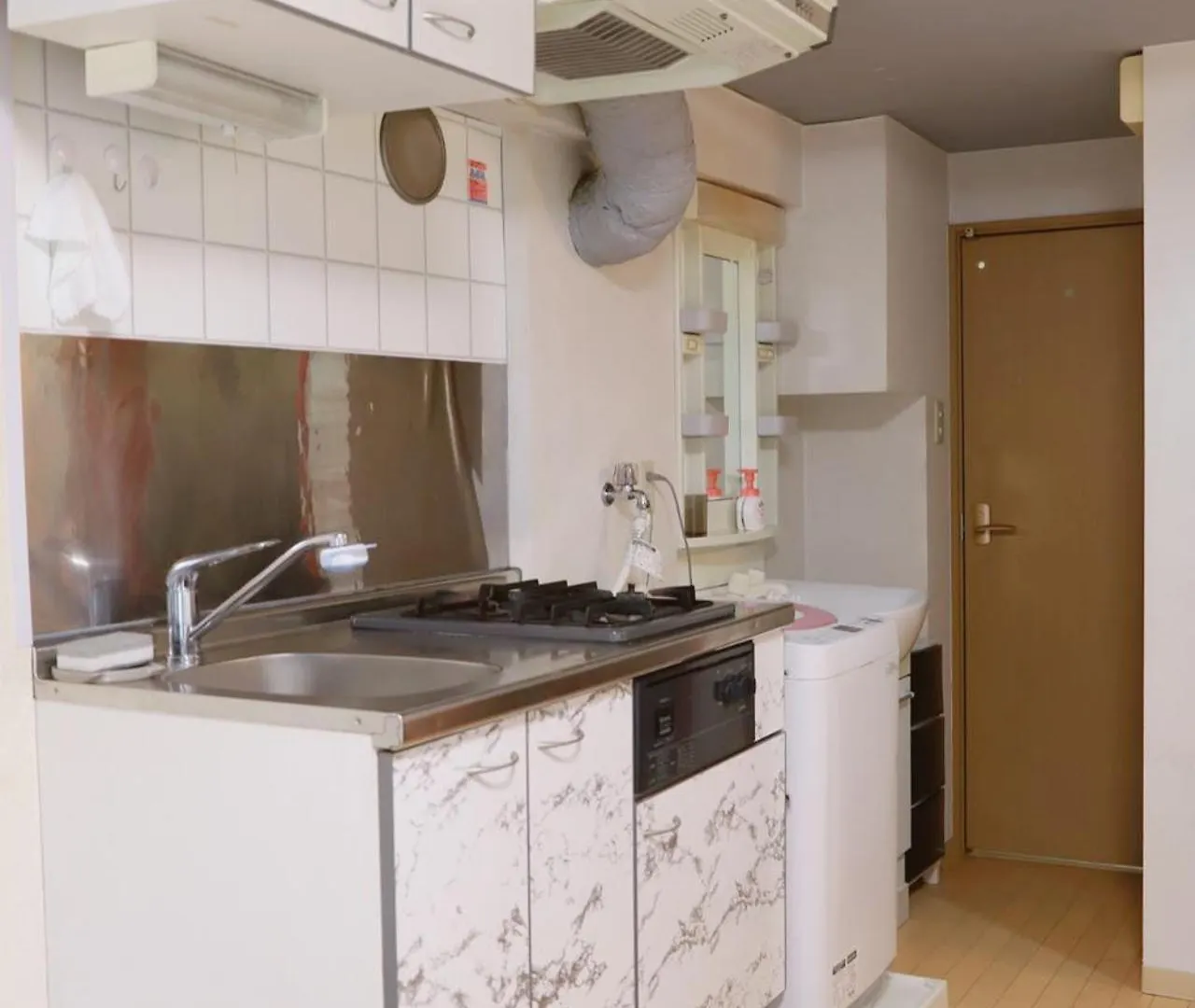 Tokyo Ueno Hostel Palazetto Iriya 0*,  Japan